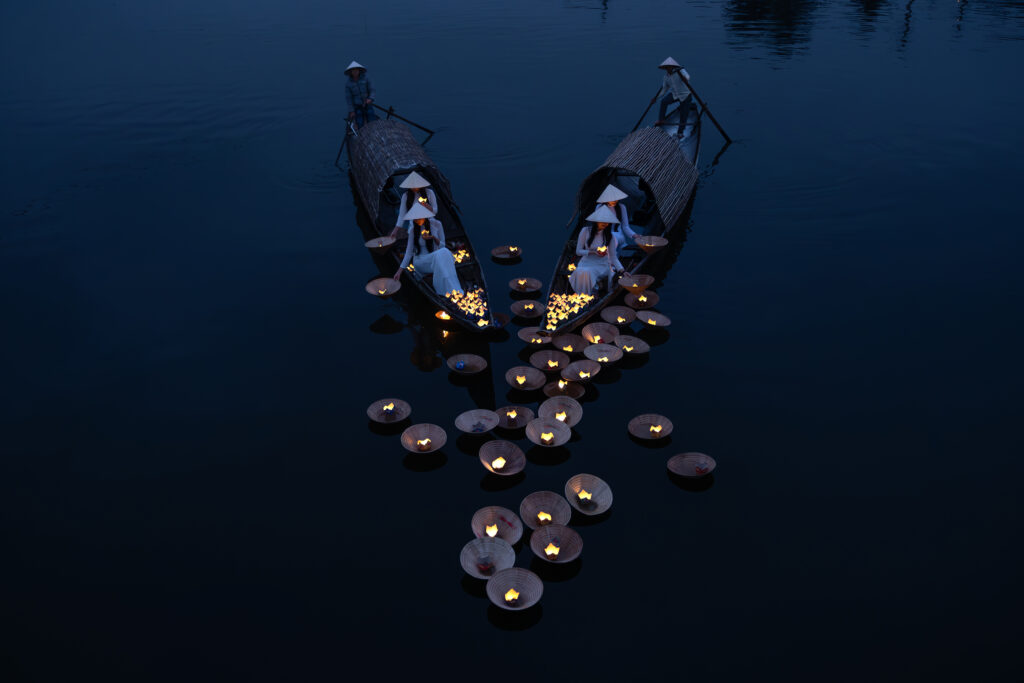 lanterns Nhu Y river