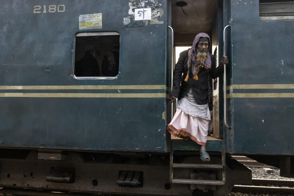 Toji train station in Dhaka