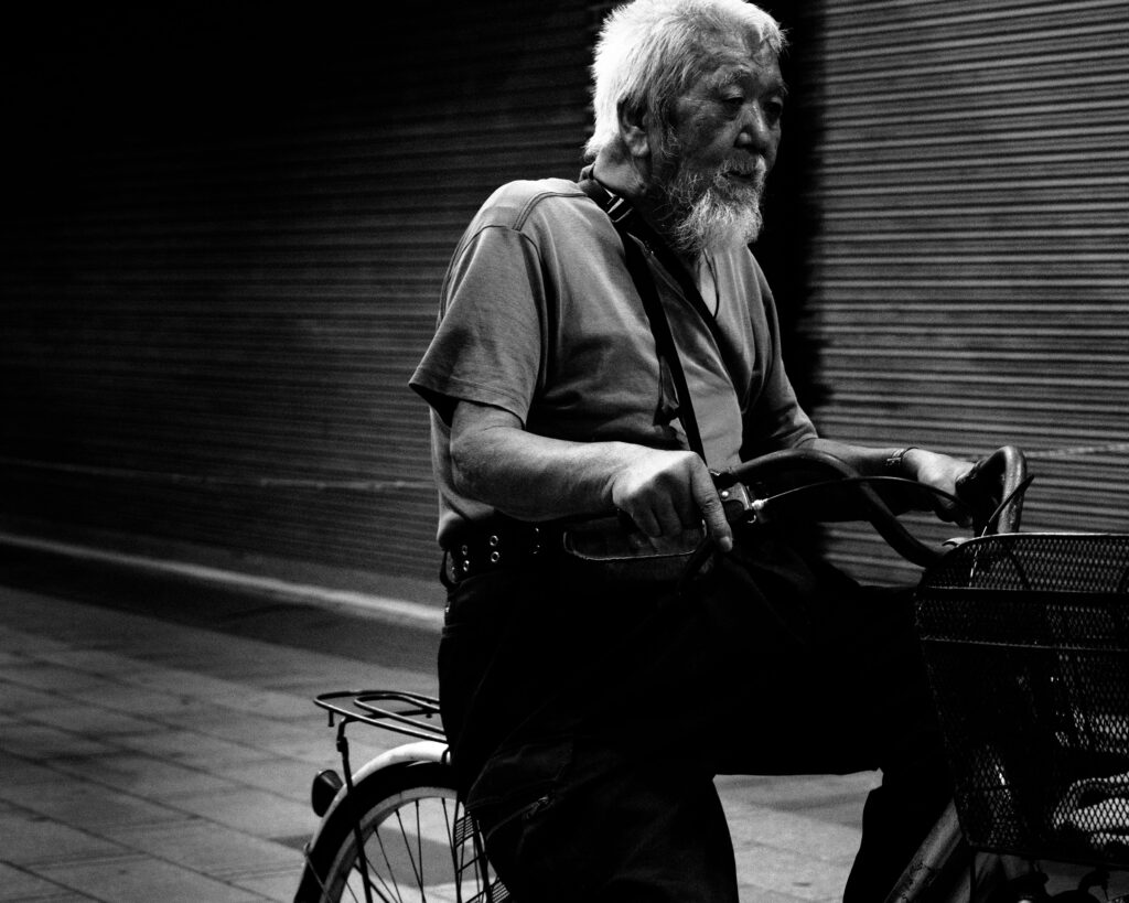 Quiet performance of everyday life