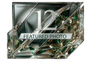 FEATURED PHOTO badge